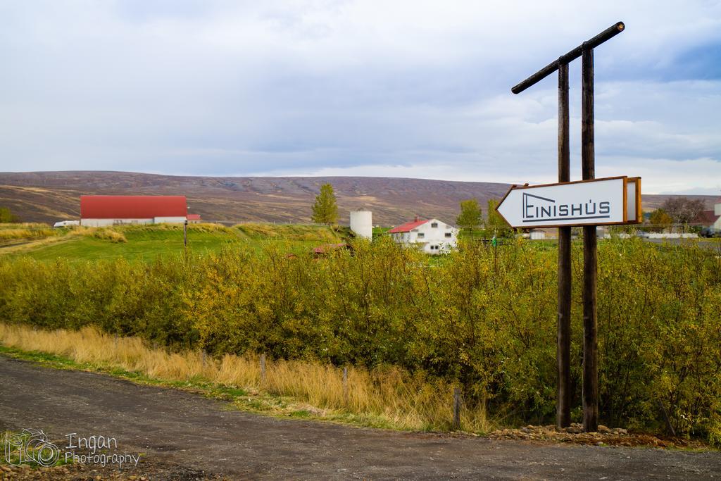 Einishus Cottages Laugar  Buitenkant foto