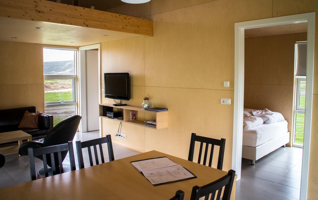 Einishus Cottages Laugar  Kamer foto